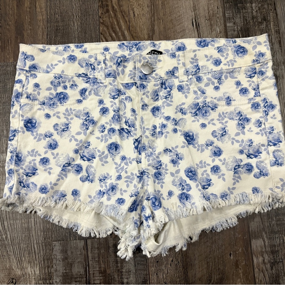 Floral Blue and White Women Shorts